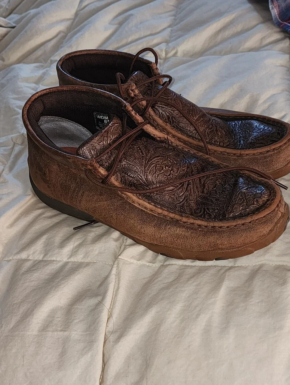 Men's 8 M Twisted X Brown Leather Embossed Moc Toe Casual Chukkas